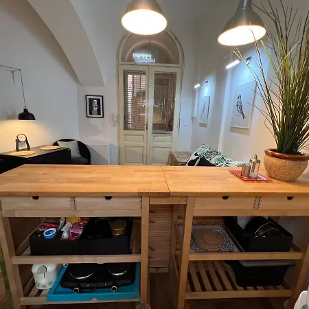 Fun Tiki Vibe / Charles Bridge / Netflix Appartement *