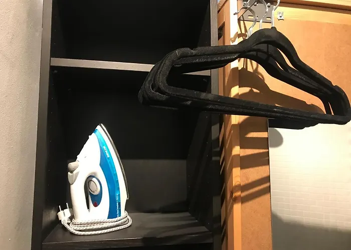 Apartman Fun Tiki Vibe / Charles Bridge / Netflix *