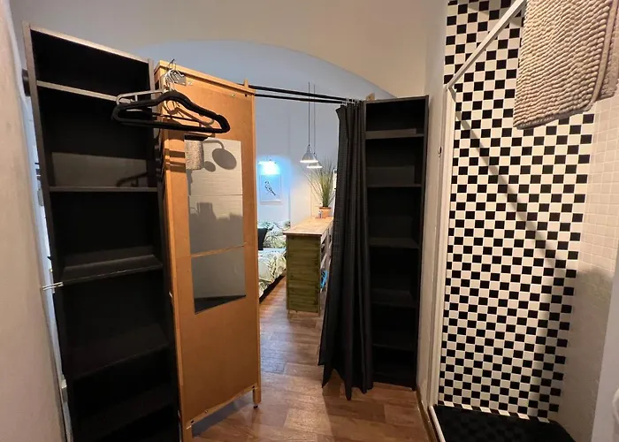 Apartman Fun Tiki Vibe / Charles Bridge / Netflix Prága